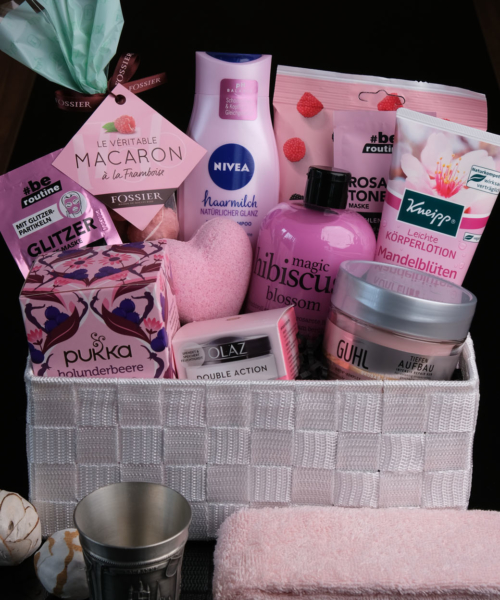 Echte Farbbomben! Geschenkkörbe von Rosa bis Violett